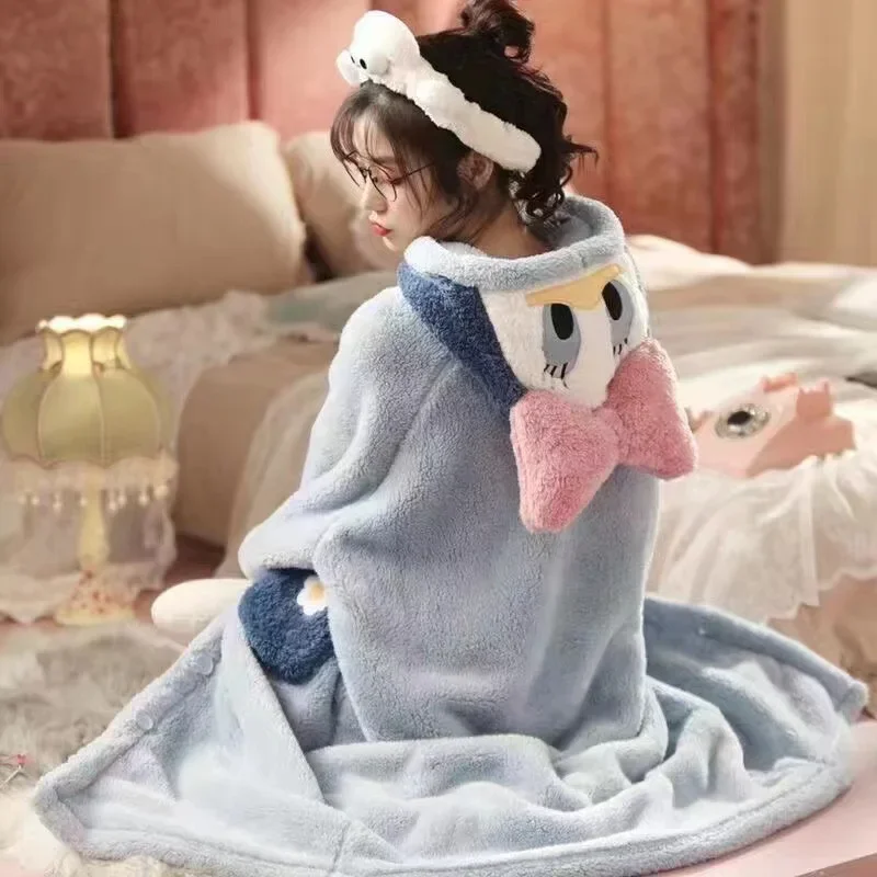Aksamitna koszula nocna Hello Kitty ze szlafrokiem D