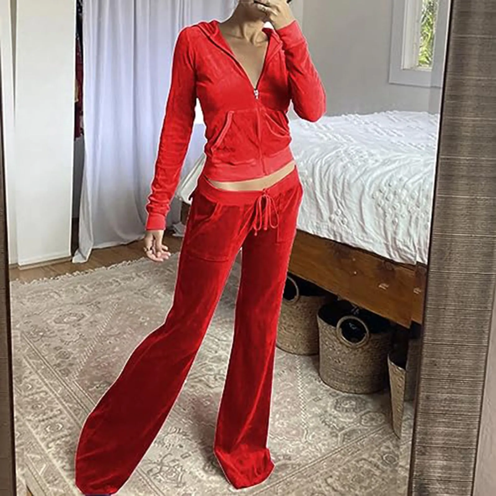 Aksamitny welurowy dres damski z kapturem — bluza i szerokie spodnie Czerwony