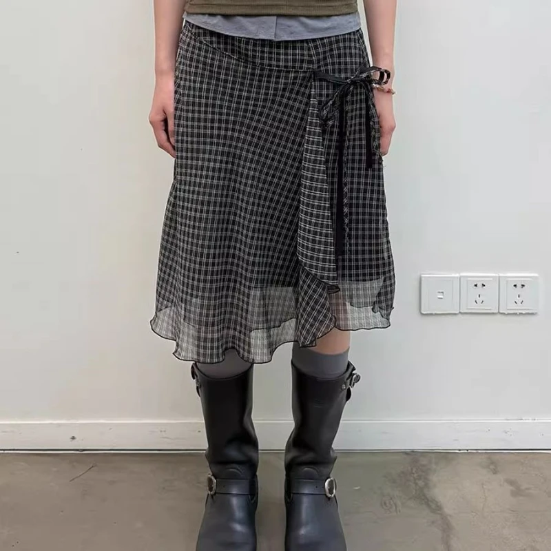 Asymetryczna spódnica midi z siateczki w kratę Y2K Harajuku Czarny