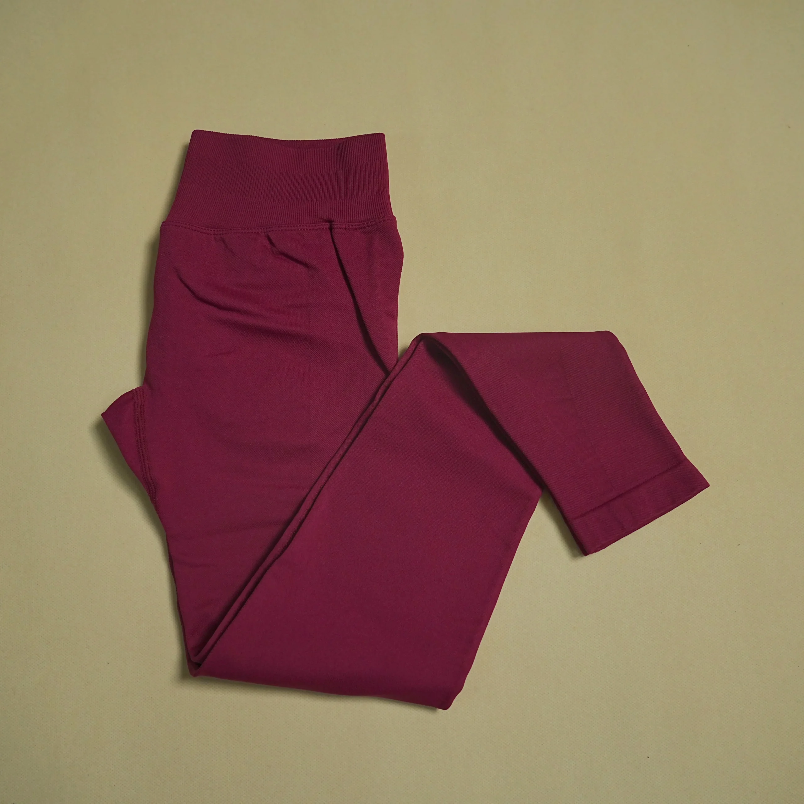Bezszwowe legginsy do jogi modelujące pośladki Zielony