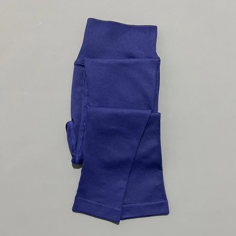 Bezszwowe legginsy sportowe damskie z efektem Push Up prążkowane Szara gołczyna