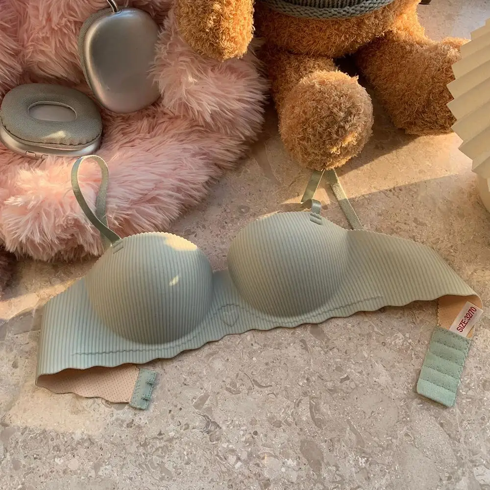Bezszwowy biustonosz bralette push-up bez fiszbin — miseczki 3/4 Zielony