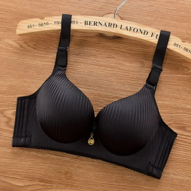 Bezszwowy biustonosz push-up 8 cm wkładki bez fiszbinów Beżowy