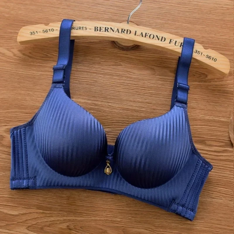 Bezszwowy biustonosz push-up 8 cm wkładki bez fiszbinów Czarny