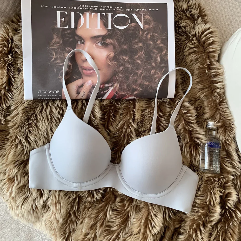 Bezszwowy biustonosz push-up z miseczką 3/4, miękki bralette Błękitny