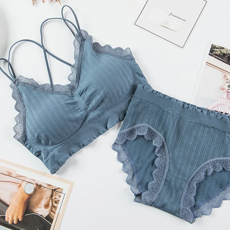 Bezszwowy komplet bielizny — bralette i majtki wysokiego stanu Niebieski