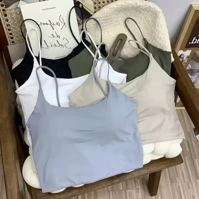 Bezszwowy top bandeau z wkładkami Morelowy