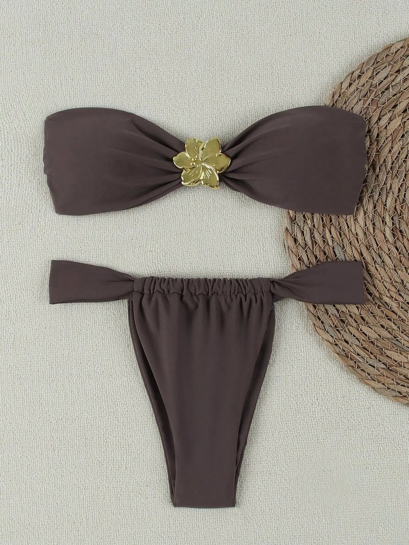 Bikini bandeau push-up z brazylijskimi stringami Niebieski