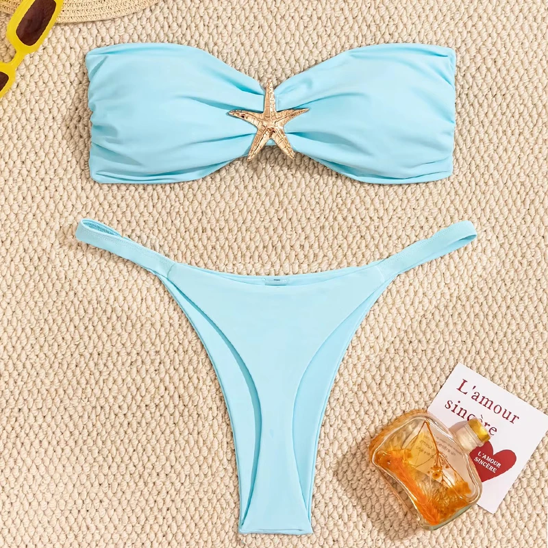 Bikini bandeau z ozdobą rozgwiazdy i stringami push-up Błękitny