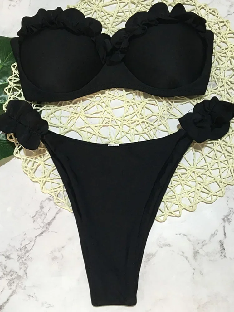 Bikini bandeau z falbanką i efektem push-up Czarny