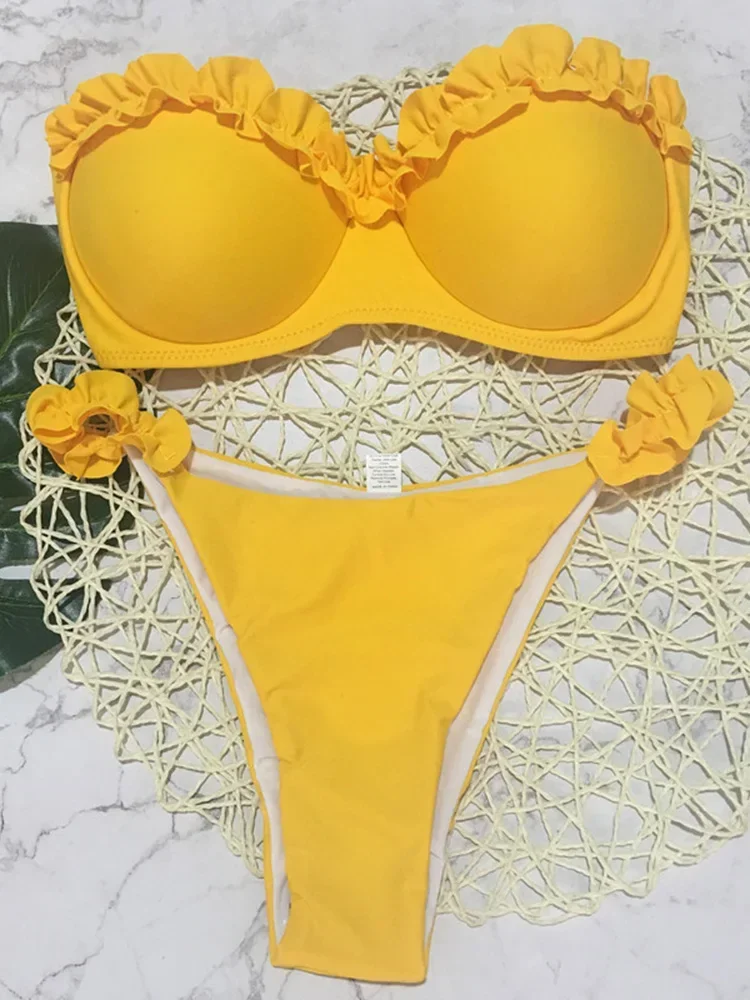 Bikini bandeau z falbanką i efektem push-up żółty