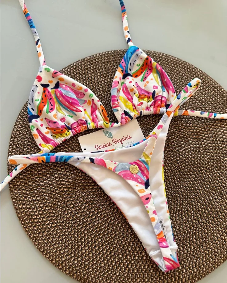 Bikini w cętki i paski — seksowny dwuczęściowy strój kąpielowy Czekolada