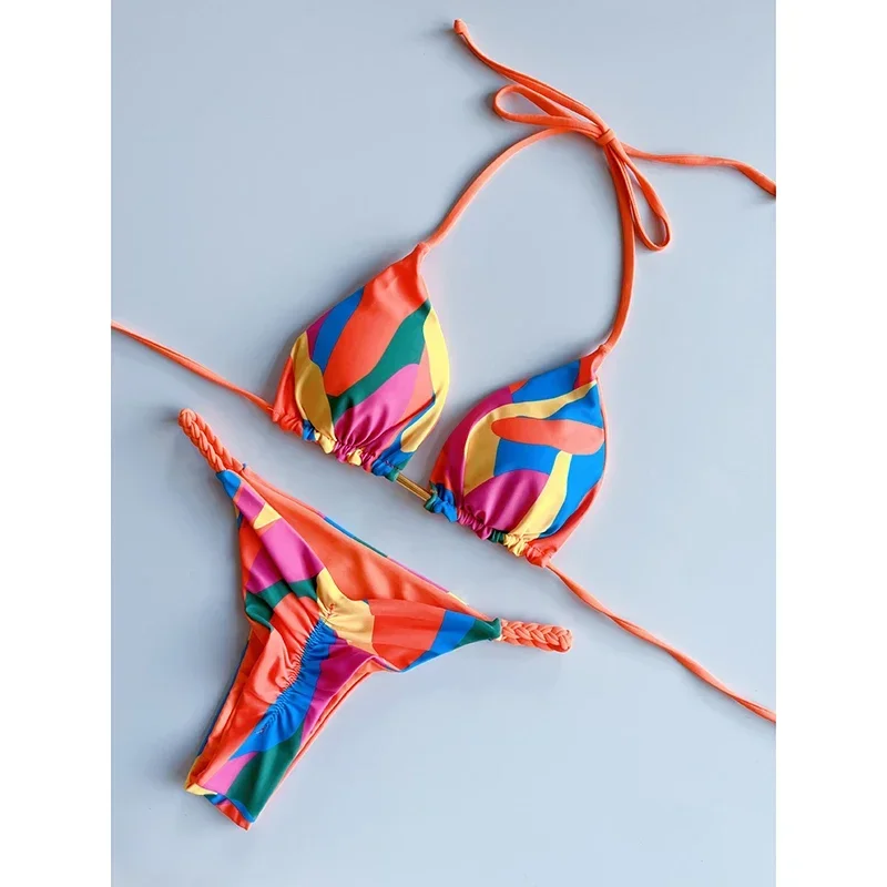 Bikini w cętki i paski — seksowny dwuczęściowy strój kąpielowy Szampan