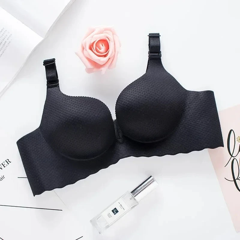 Mocny biustonosz push-up z wkładkami 8 cm dla małego biustu Beżowy