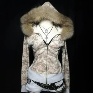 Bluza z kapturem ze sztucznym futrem i wzorem moro w stylu Y2K Khaki