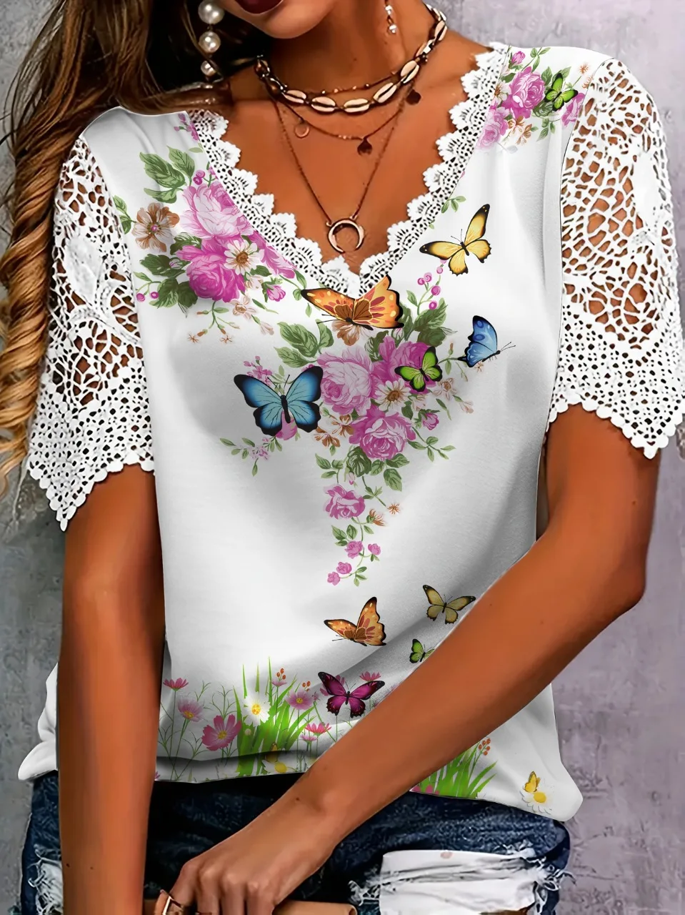 Bluzka boho w kwiaty z dekoltem V i koronką Style1