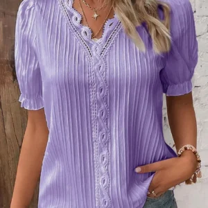 Bluzka plus size z gładką koronką i krótkim rękawem Fioletowy