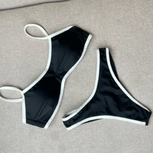 Błyszczące bikini bandeau z wiązaniem na szyi Niebieski