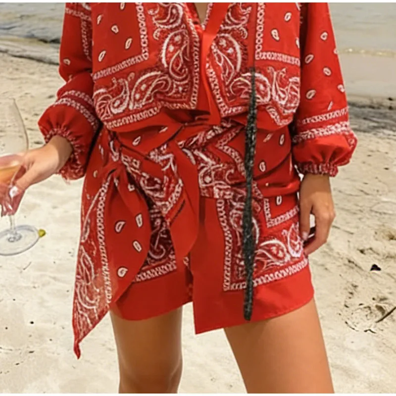 Boho komplet damski – koszula z nadrukiem bandany i szerokie spodnie Brązowy