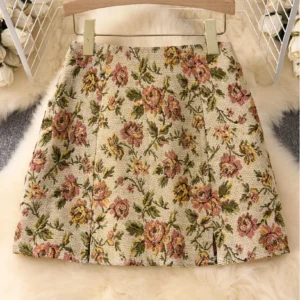 Boho mini spódniczka żakardowa w kwiaty z rozcięciem Khaki