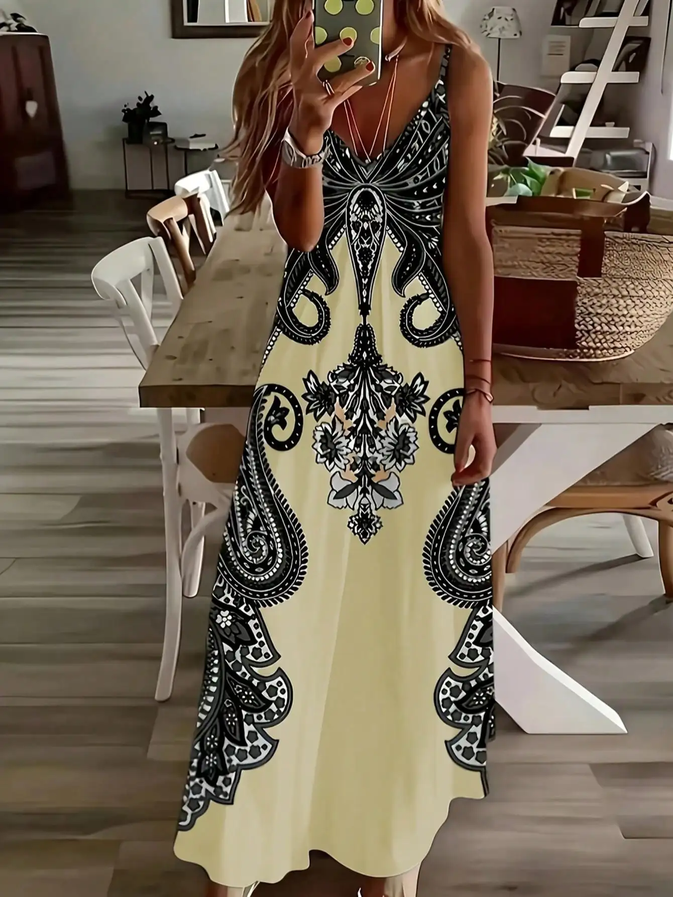 Boho sukienka maxi z kwiatowym nadrukiem dekolt V wakacyjna Jasny żółty