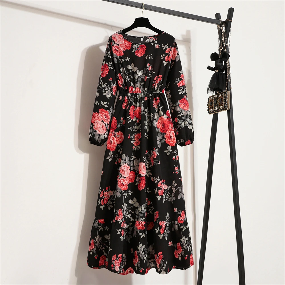 Boho sukienka maxi w kwiaty z długim rękawem na plażę Wielo
