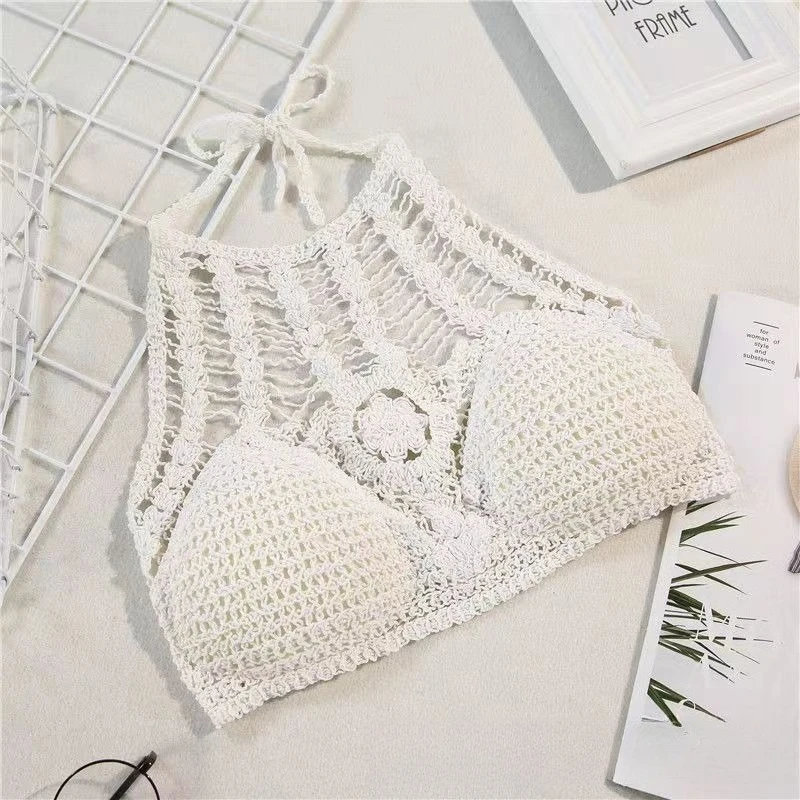 Boho top z frędzlami i haftem wiązany na szyi Brązowy