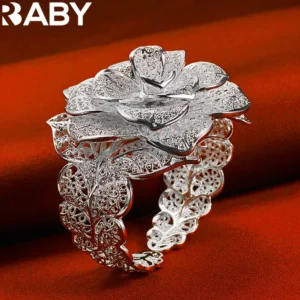 Bransoletka srebrna 925 w kwiaty kamelia — elegancka