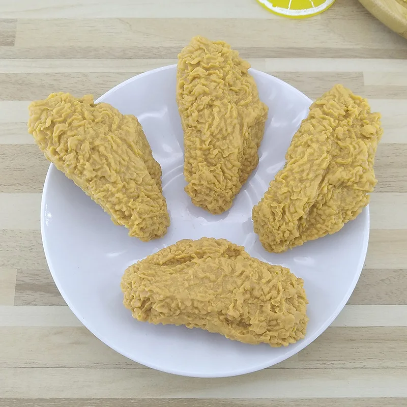 Breloczek jedzenie – frytki, kurczak, nuggetsy do torby Czarny brąz