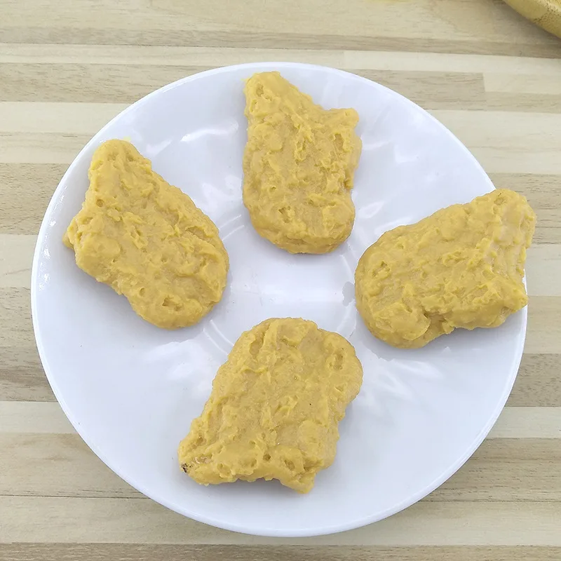 Breloczek jedzenie – frytki, kurczak, nuggetsy do torby Szmaragdowa zieleń