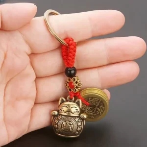 Brelok do kluczy Kot Szczęścia z monetami Feng Shui Biały