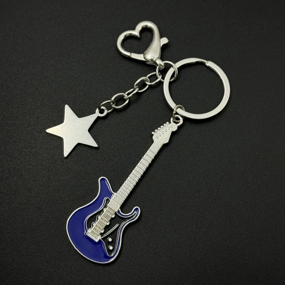 Brelok Y2K gitara i serce Czerwony