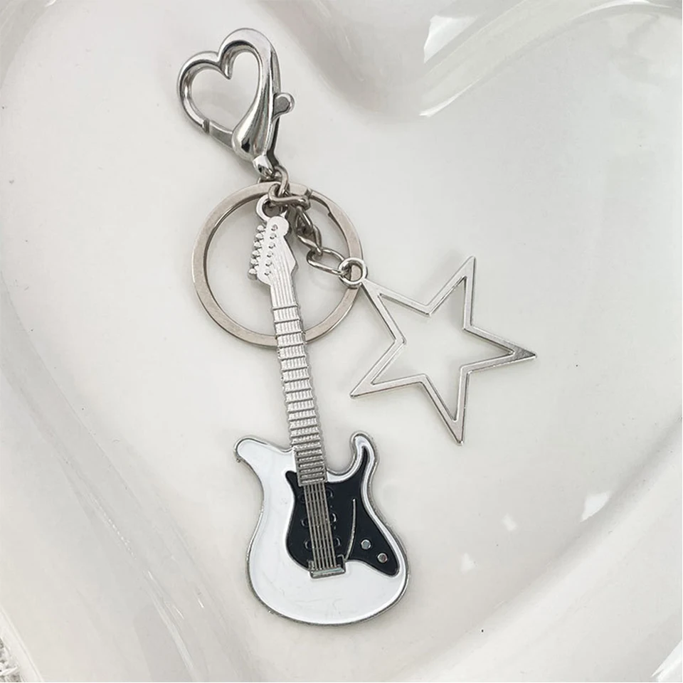 Brelok Y2K gitara i serce Zielony