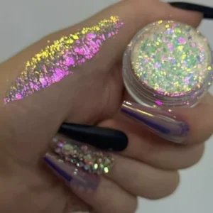Brokat do ciała i oczu o wysokim połysku — kosmetyczny glitter Jasnoszary