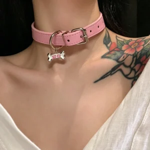Choker Y2K z eko skóry z zawieszką Czerwony brązowy