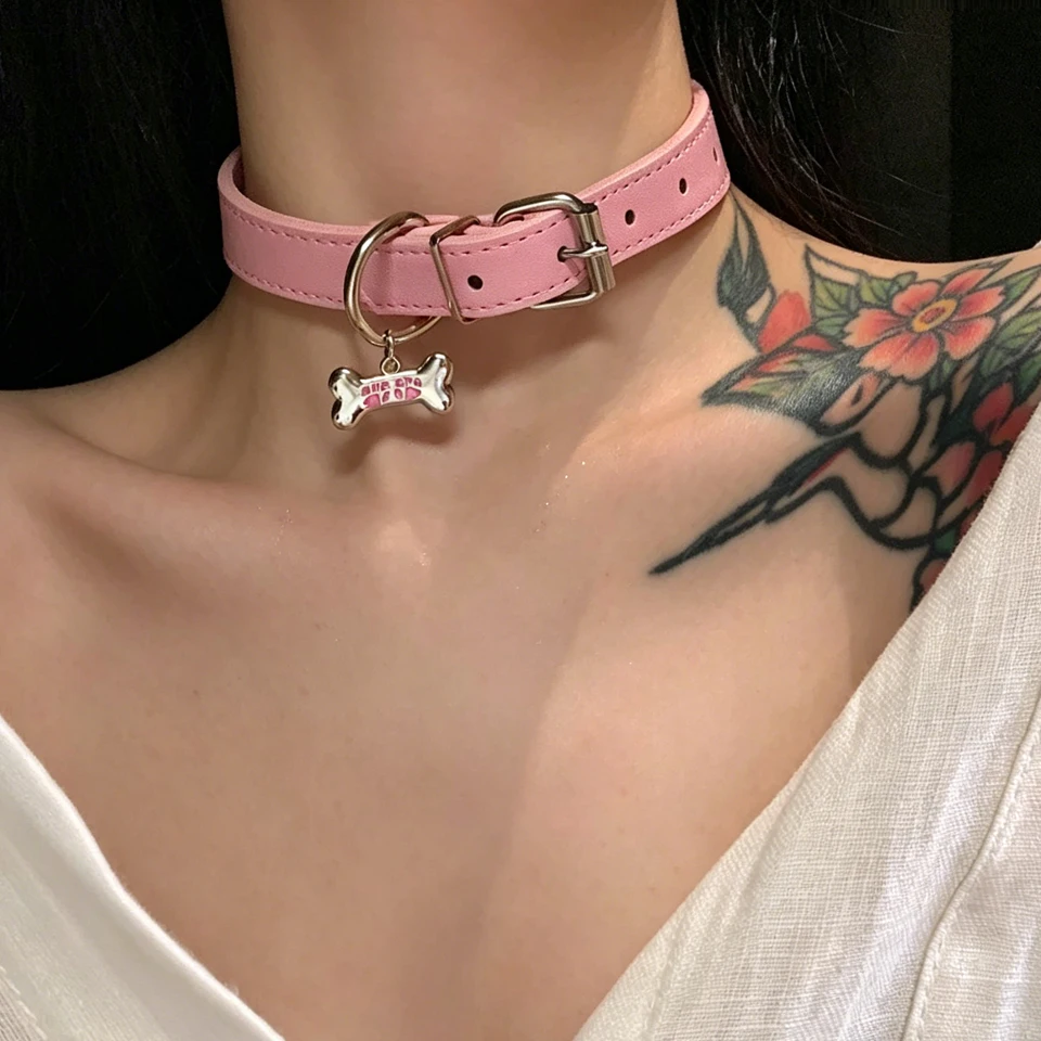 Choker Y2K z eko skóry z zawieszką Czerwony brązowy