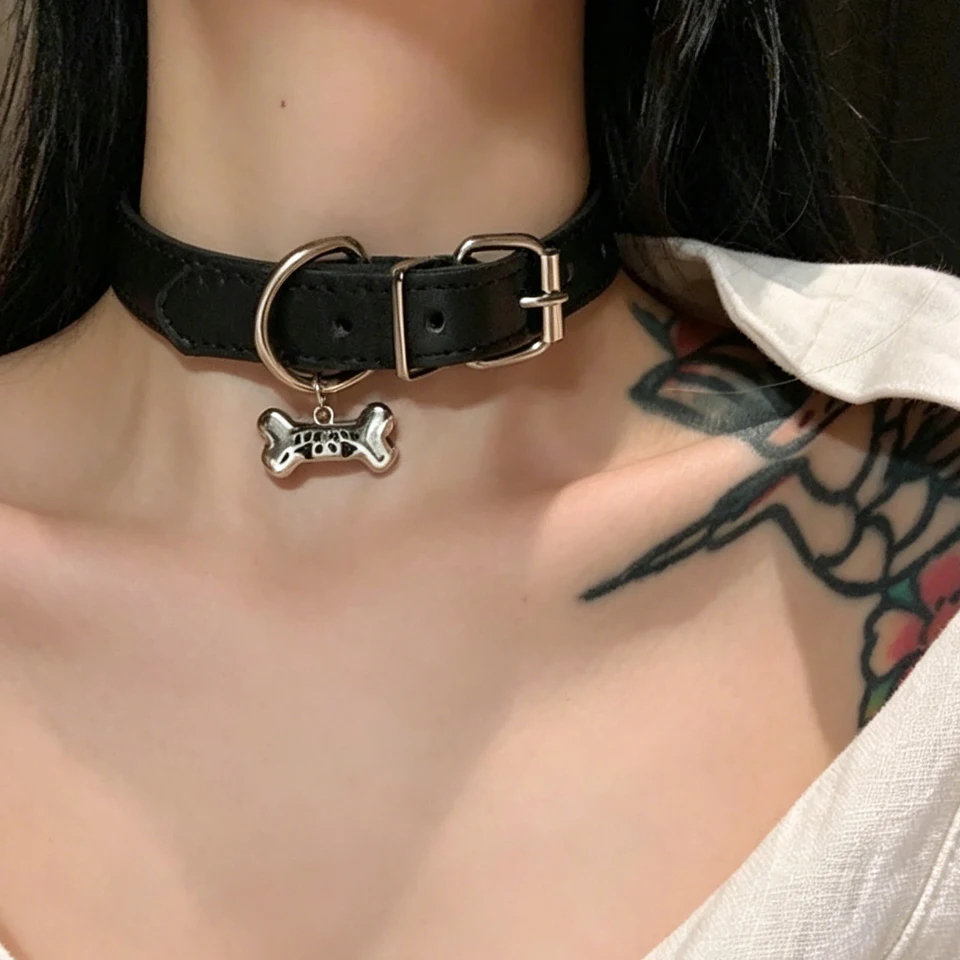 Choker Y2K z eko skóry z zawieszką Kolor jasnożółtego złota