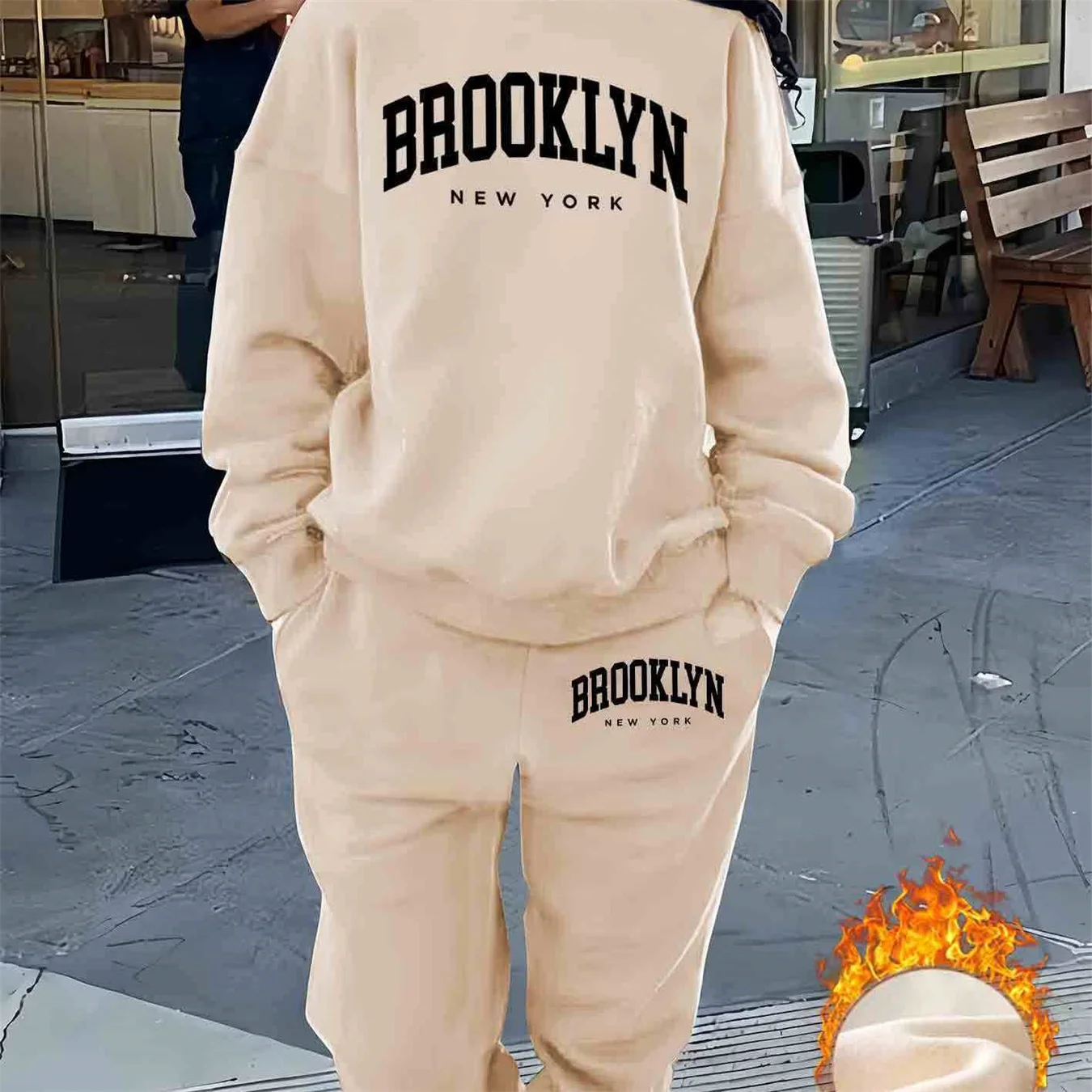 Ciepły dres damski z nadrukiem w stylu miejskim Brooklyn Beżowy