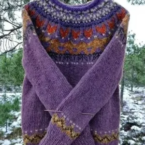 Ciepły sweter damski oversize z okrągłym dekoltem – wiosna Czarny