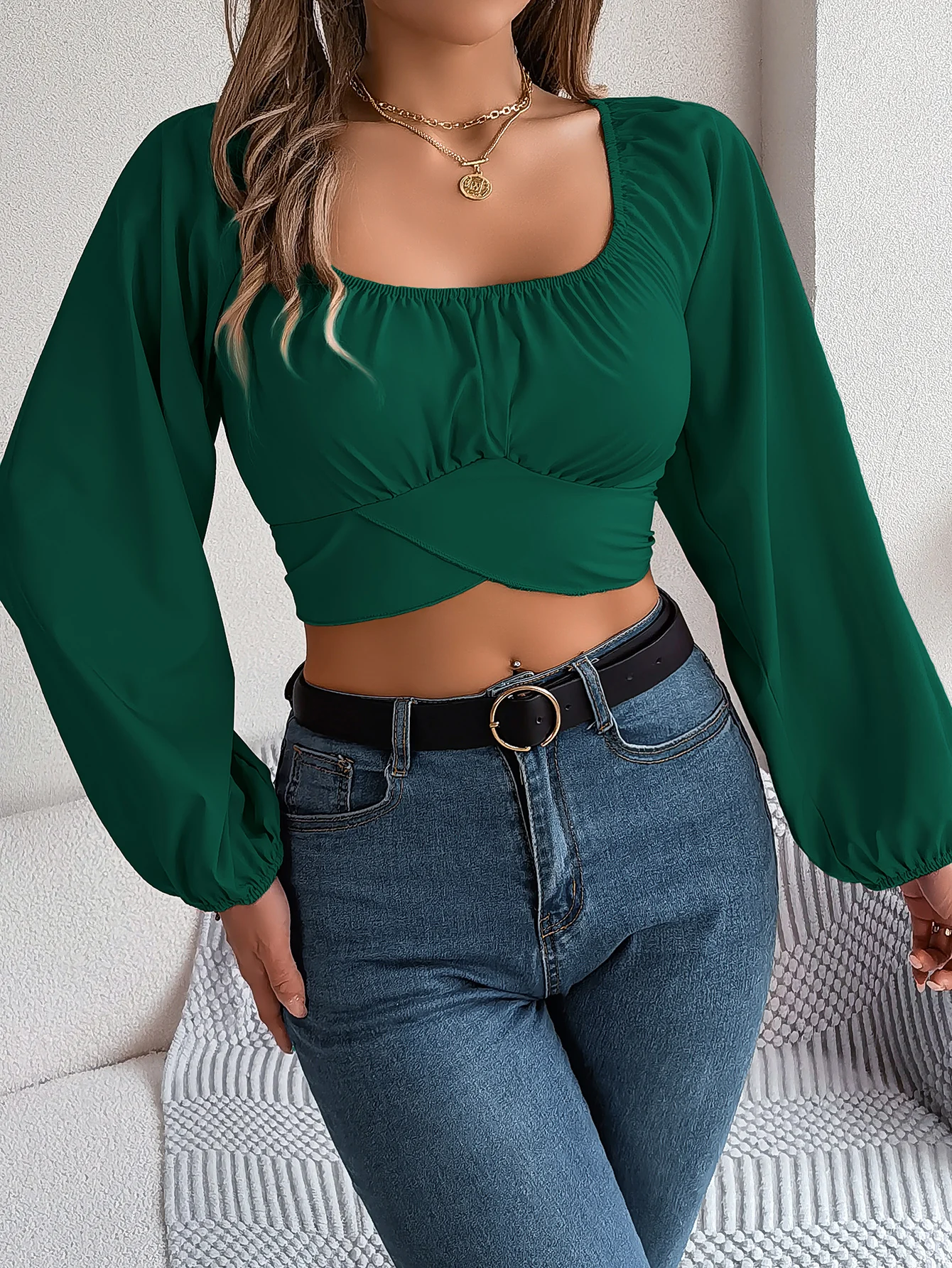 Crop top z kwadratowym dekoltem i wiązaniem na plecach Zielony