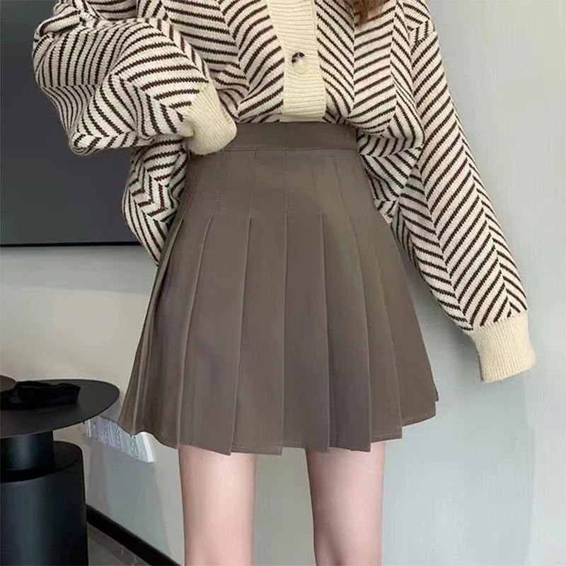 Czarna plisowana mini spódniczka z wysokim stanem plus size Brązowy