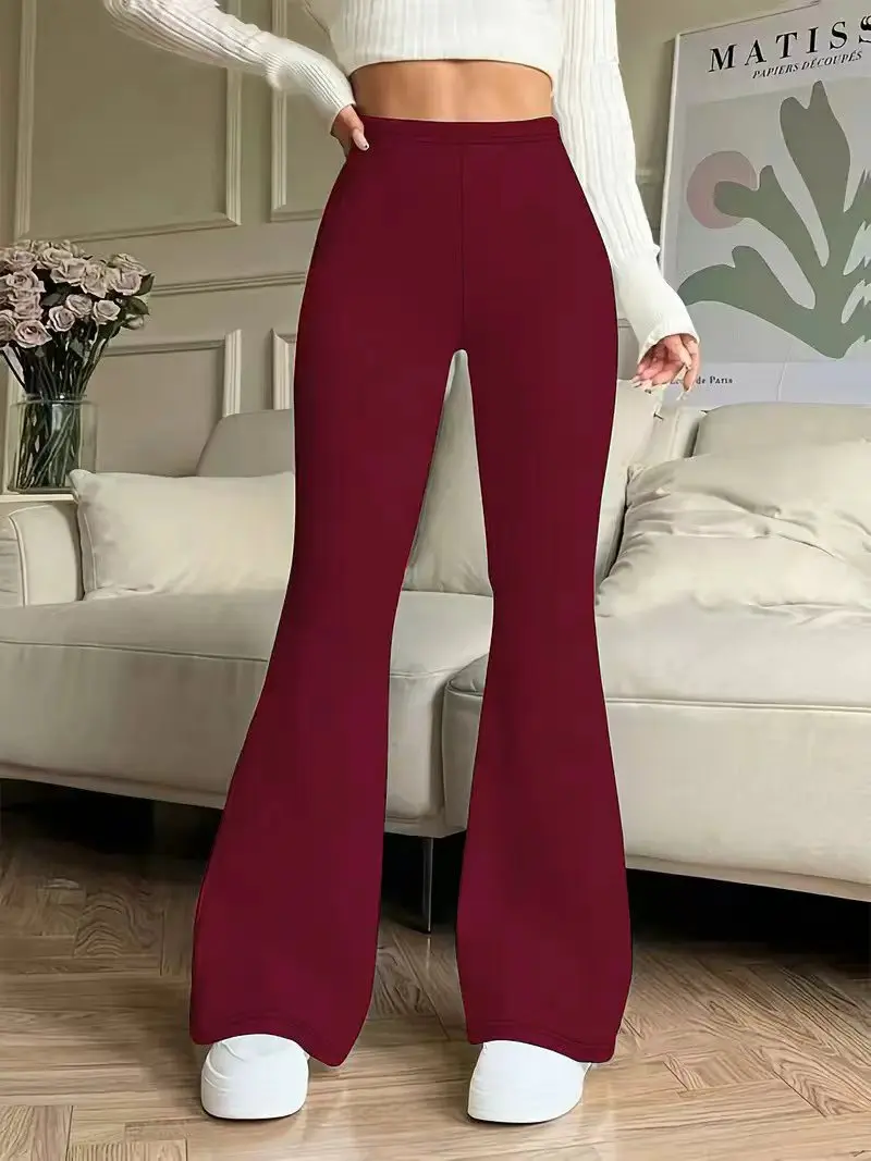 Czarne legginsy z dzwonkiem do jogi i fitnessu Burgundia