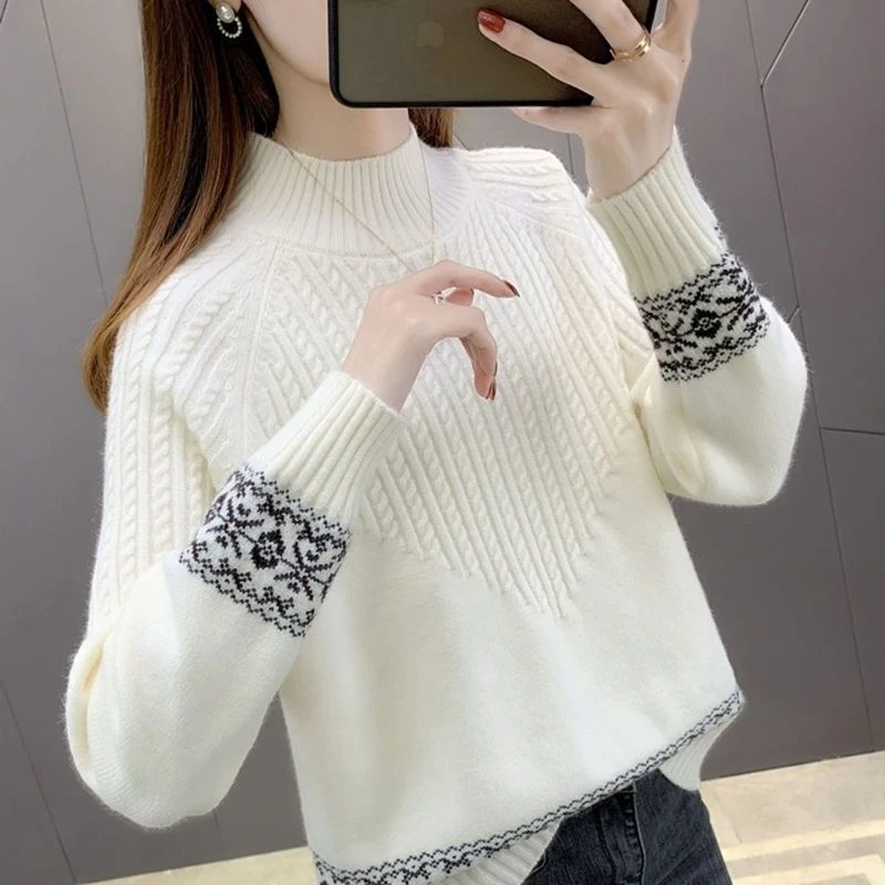 Damski sweter z wełny merynos z półgolfem Biały