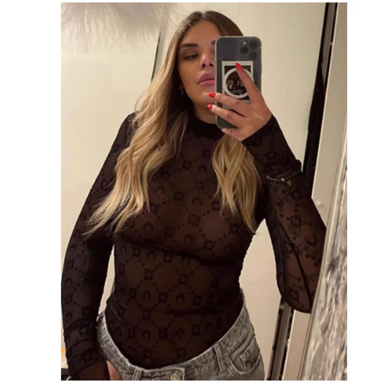 Damski top z siateczką i wycięciami koreański slim fit Czarny