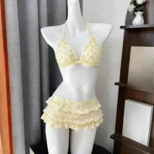 Damski zestaw bikini Y2K Kawaii z falbanami i spódniczką Kolba
