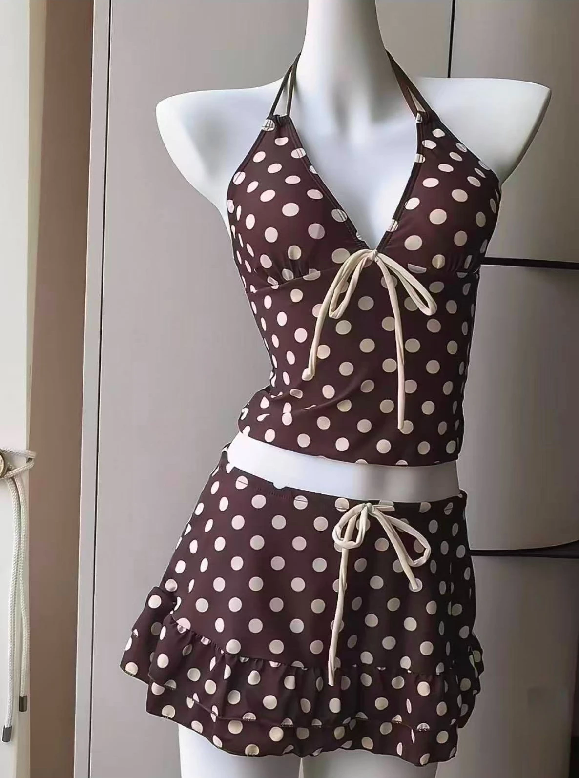 Damski zestaw bikini Y2K Kawaii z falbanami i spódniczką Morela