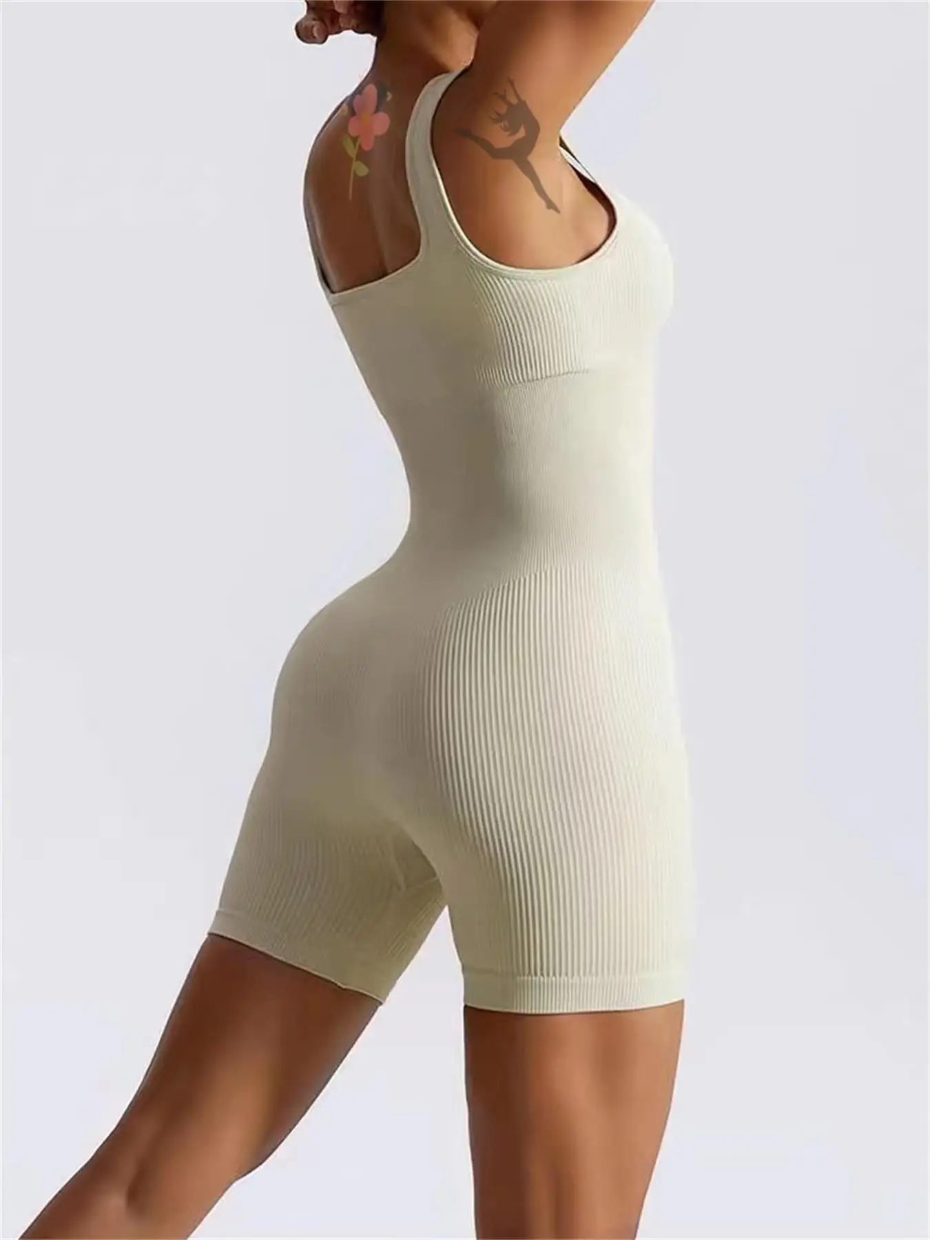 Damskie body sportowe krótki dres do jogi i fitnessu Jasnożółty