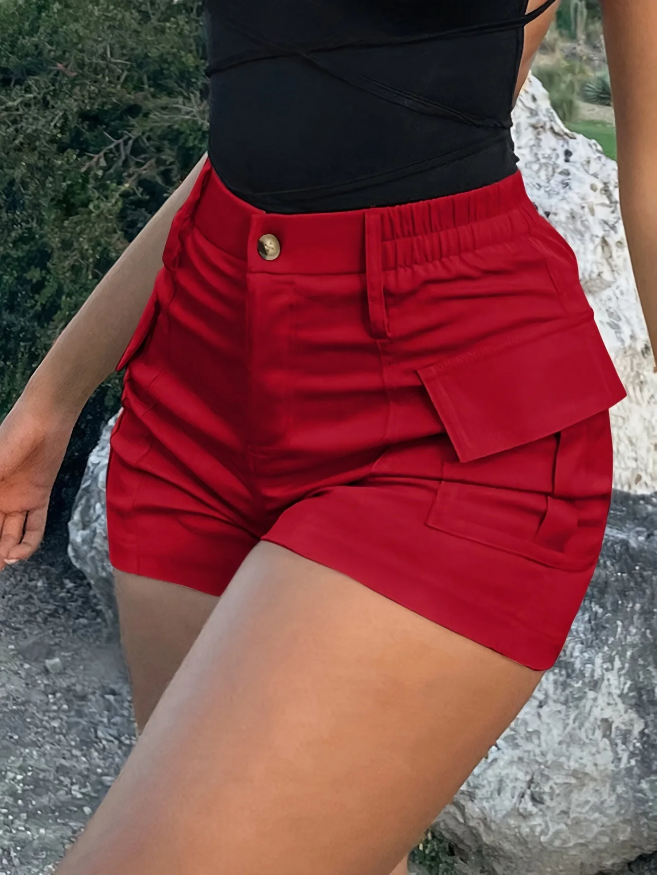 Damskie szorty cargo Y2K streetwear z wysokim stanem i guzikami Czerwony