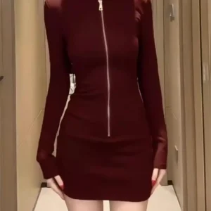 Długa sukienka bodycon z golfem i zamkiem — czarna i burgundowa Burgundia