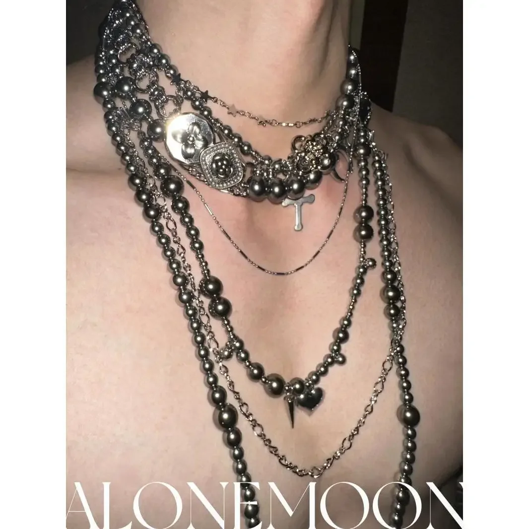 Długi naszyjnik z perłami - srebrny choker ze stali Biały